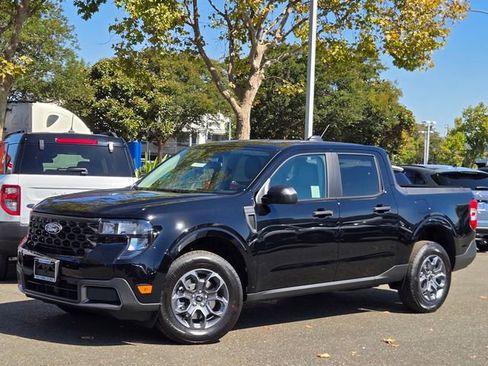 New 2025 Ford Maverick XLT image 2