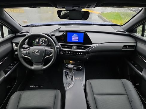 Certified 2023 Lexus UX 250h F Sport w/ Accessory Package (Z2) image 22