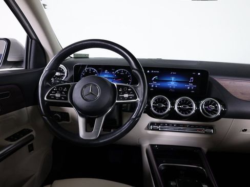 Certified 2023 Mercedes-Benz GLA 250 4MATIC w/ Premium Package image 34