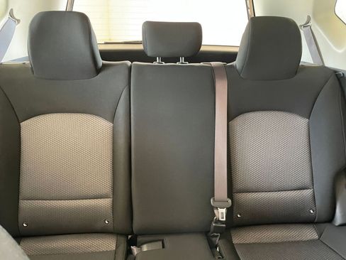 Used 2025 Kia Soul LX w/ LX Technology Package FWD image 36