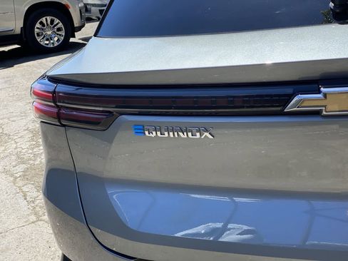 Used 2025 Chevrolet Equinox EV LT w/ Convenience Package FWD image 10