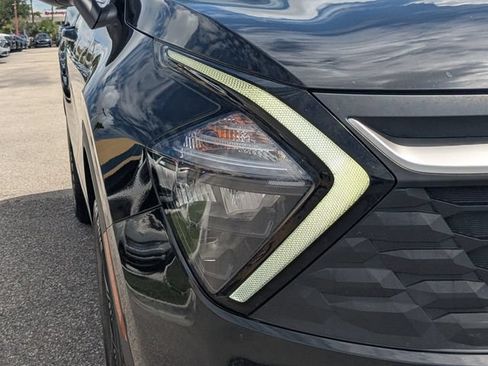Certified 2023 Kia Sportage LX AWD/4WD image 7