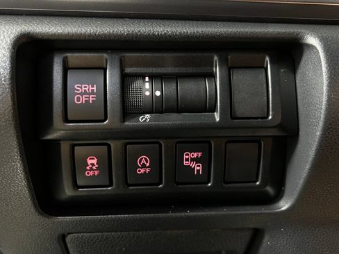 Used 2022 Subaru Crosstrek 2.5i Limited w/ Moonroof Package 1 AWD/4WD image 21