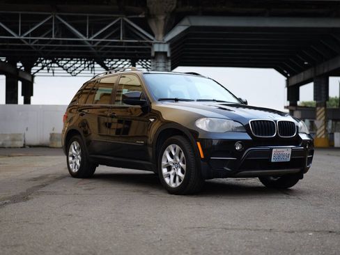 Used 2011 BMW X5 xDrive35i AWD/4WD image 11