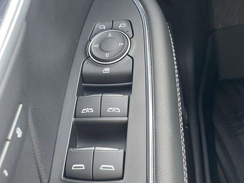 Used 2025 Buick Envision Avenir image 25