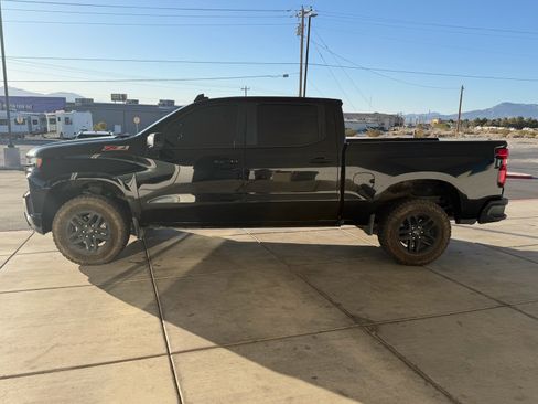Used 2020 Chevrolet Silverado 1500 LT Trail Boss image 6