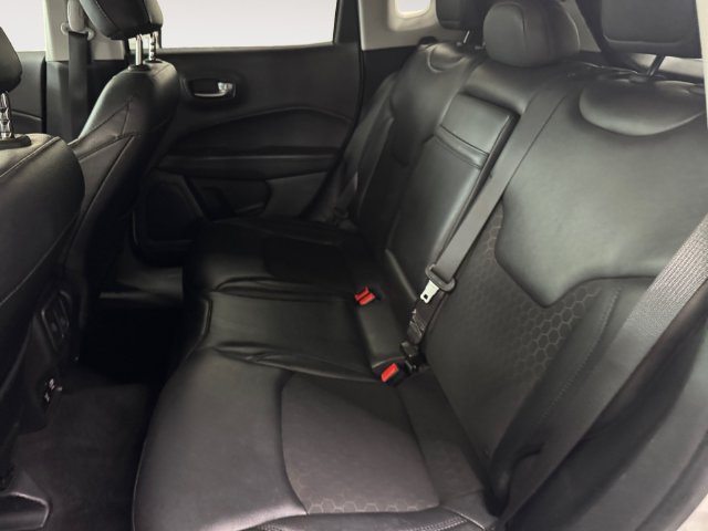 Used 2018 Jeep Compass Latitude w/ Popular Equipment Group AWD/4WD image 25
