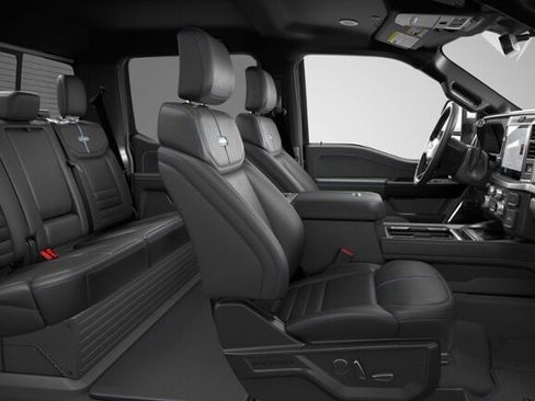 New 2026 Ford F250 Platinum w/ FX4 Off-Road Package image 29