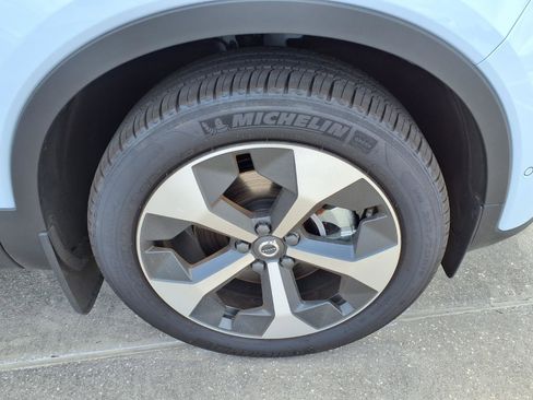 New 2026 Volvo XC40 B5 Plus w/ Protection Package Premier AWD/4WD image 9