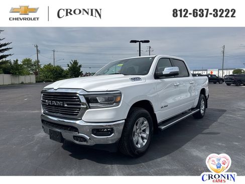 Used 2023 RAM 1500 Laramie AWD/4WD image 1