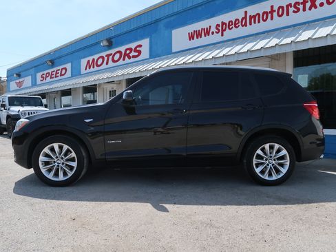 Used 2017 BMW X3 sDrive28i RWD image 3