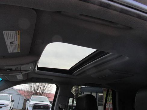 Used 2016 GMC Yukon SLT w/ Open Road Package image 12