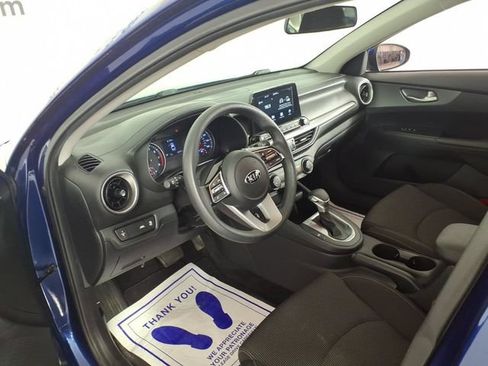Used 2020 Kia Forte LXS FWD image 12