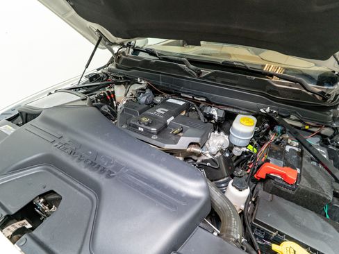 Used 2023 RAM 3500 Limited image 36