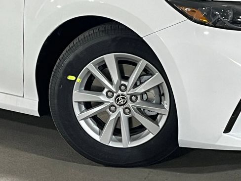 New 2026 Toyota Camry LE w/ Convenience Package FWD image 2