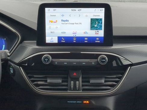 Used 2022 Ford Escape SEL w/ SEL Stealth AWD Package image 17