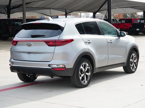 Used 2021 Kia Sportage LX image 5