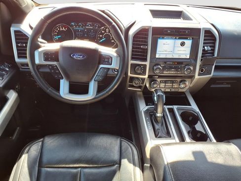 Used 2018 Ford F150 Lariat image 9