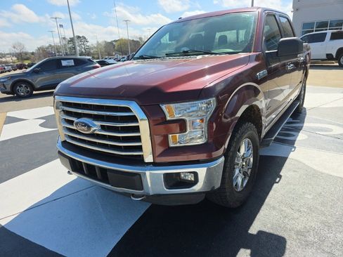 Used 2015 Ford F150 XLT w/ Equipment Group 302A Luxury image 3