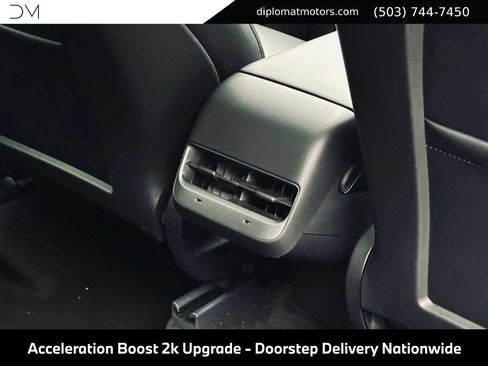 Used 2021 Tesla Model Y Long Range AWD/4WD image 22