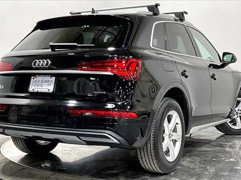 Used 2023 Audi Q5 2.0T Premium w/ Convenience Package image 2