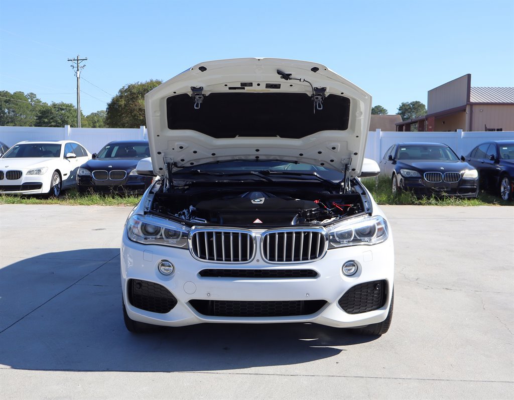 Used 2015 BMW X5 xDrive50i AWD/4WD image 45