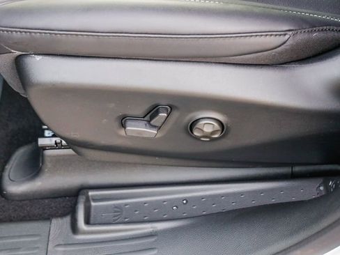 New 2026 Chrysler Pacifica Select w/ S Appearance Package image 23