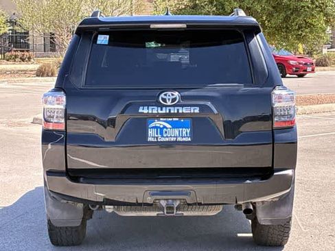 Used 2021 Toyota 4Runner SR5 Premium w/ Moonroof Package image 5
