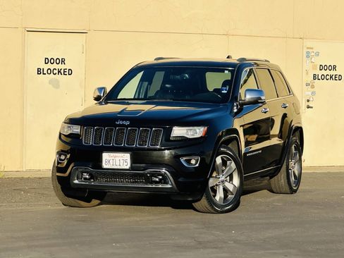 Used 2014 Jeep Grand Cherokee Overland RWD image 3