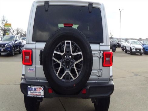 Certified 2024 Jeep Wrangler Sahara w/ Safety Group image 7