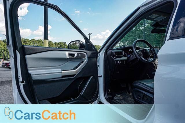 Used 2023 Ford Explorer XLT w/ Equipment Group 202A RWD image 18