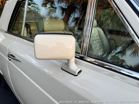 Used 1990 Rolls-Royce Corniche III RWD image 39