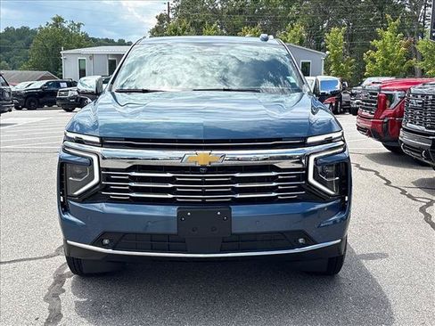 Certified 2025 Chevrolet Tahoe Premier AWD/4WD image 3