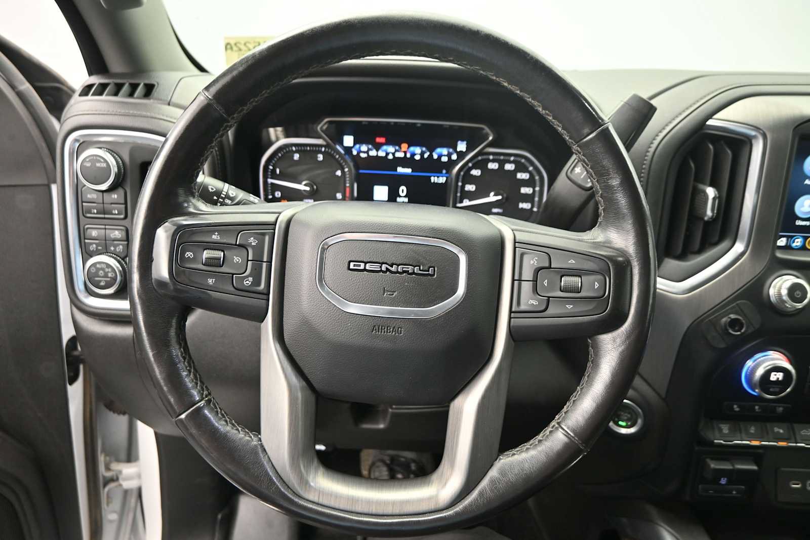 Used 2022 GMC Sierra 3500 Denali AWD/4WD image 18