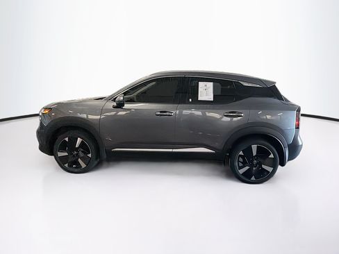 Used 2025 Nissan Kicks SR AWD/4WD image 4
