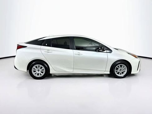 Used 2020 Toyota Prius LE FWD image 25