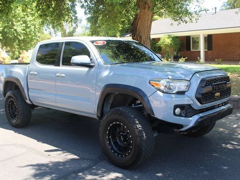 Used 2019 Toyota Tacoma TRD Off-Road AWD/4WD image 52
