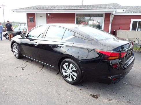 Used 2021 Nissan Altima 2.5 S FWD image 4