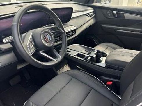 Used 2026 Buick Enclave Preferred AWD/4WD image 3