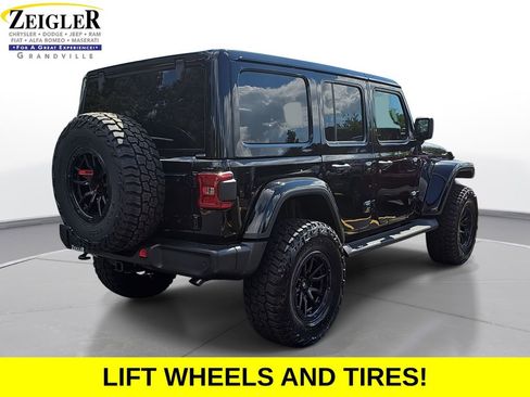 New 2025 Jeep Wrangler Unlimited Sahara AWD/4WD image 5
