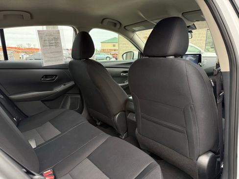 Used 2024 Nissan Sentra SV image 37