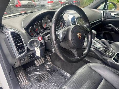 Used 2013 Porsche Cayenne S AWD/4WD image 16