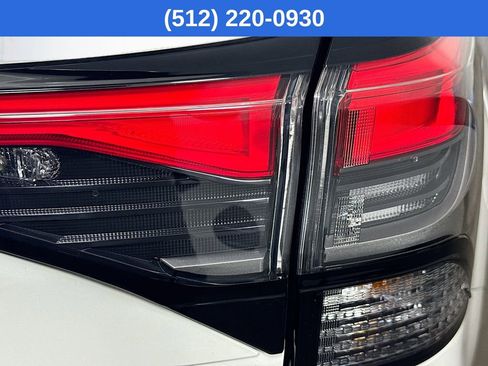 Used 2026 Subaru Forester Premium image 32