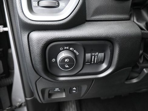 Used 2025 RAM 1500 Lone Star AWD/4WD image 12