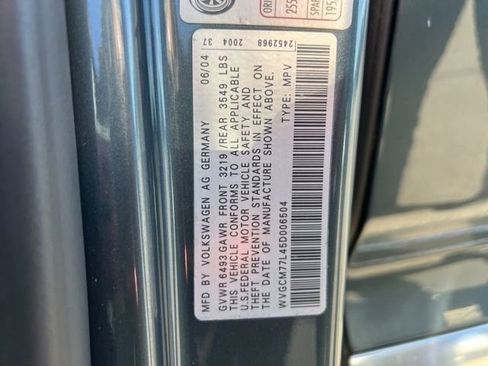 Used 2005 Volkswagen Touareg V8 AWD/4WD image 11