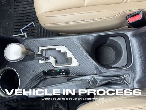 Used 2015 Toyota RAV4 Limited image 24