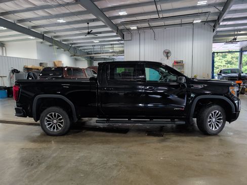 Used 2019 GMC Sierra 1500 AT4 w/ AT4 Premium Package AWD/4WD image 2