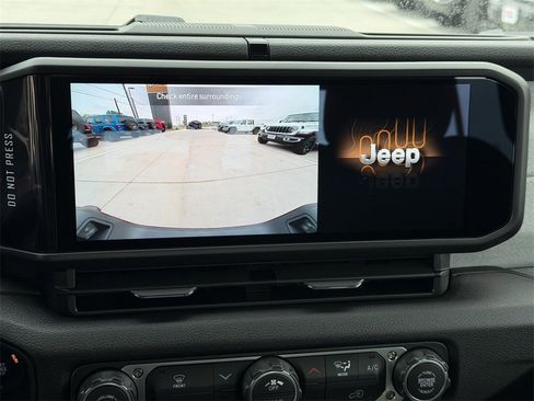 New 2026 Jeep Gladiator Sport image 16