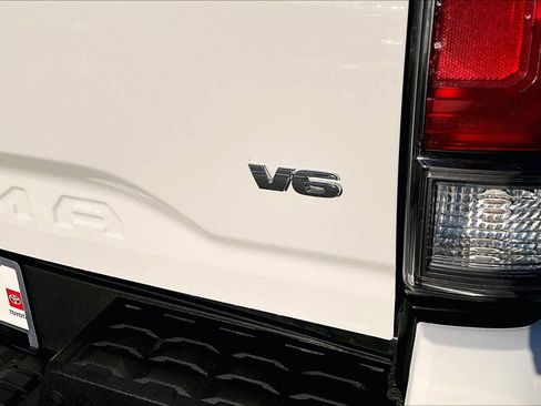 Certified 2023 Toyota Tacoma TRD Sport w/ Technology Package image 31