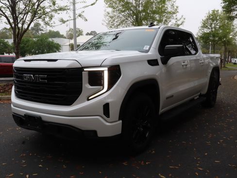 Used 2022 GMC Sierra 1500 Elevation RWD image 5